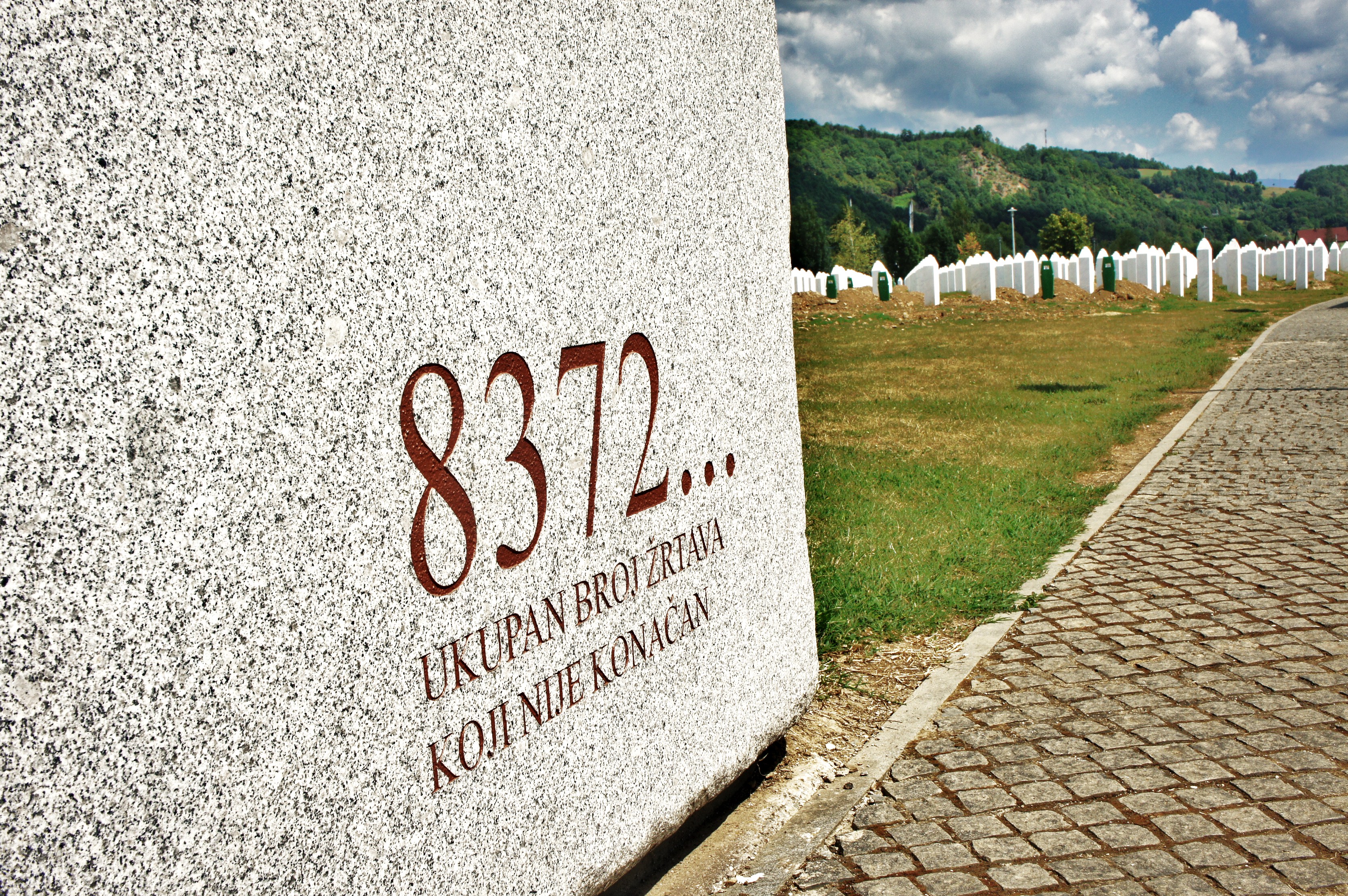 Risultato immagine per Massacro di Srebrenica