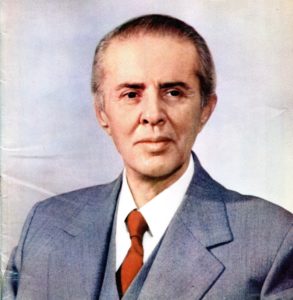 Enver Hoxha, Hodža